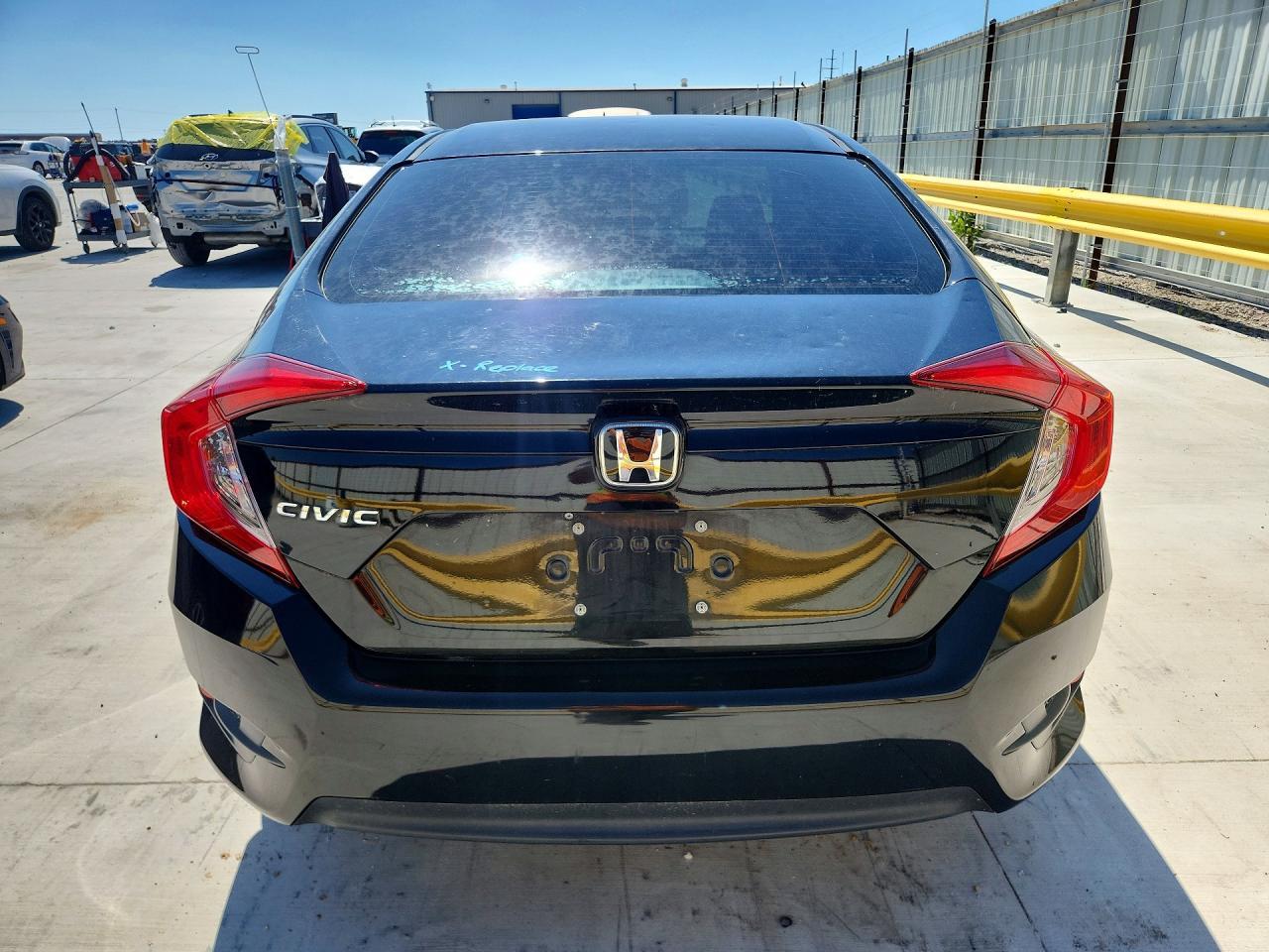 2018 HONDA CIVIC
