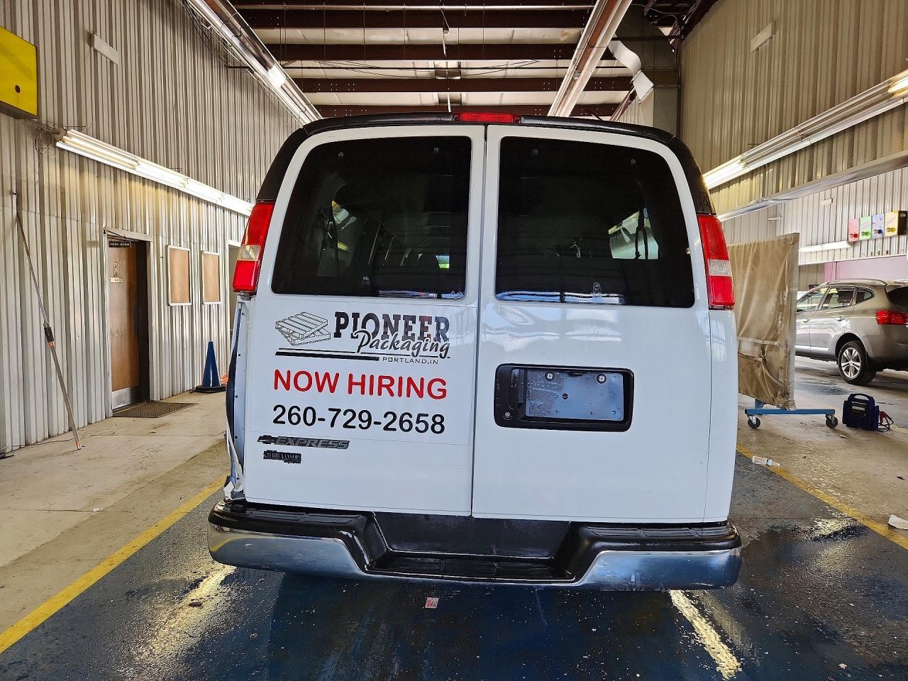 2016 CHEVROLET Express 3500