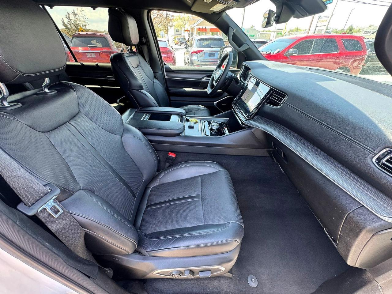 2023 JEEP Wagoneer