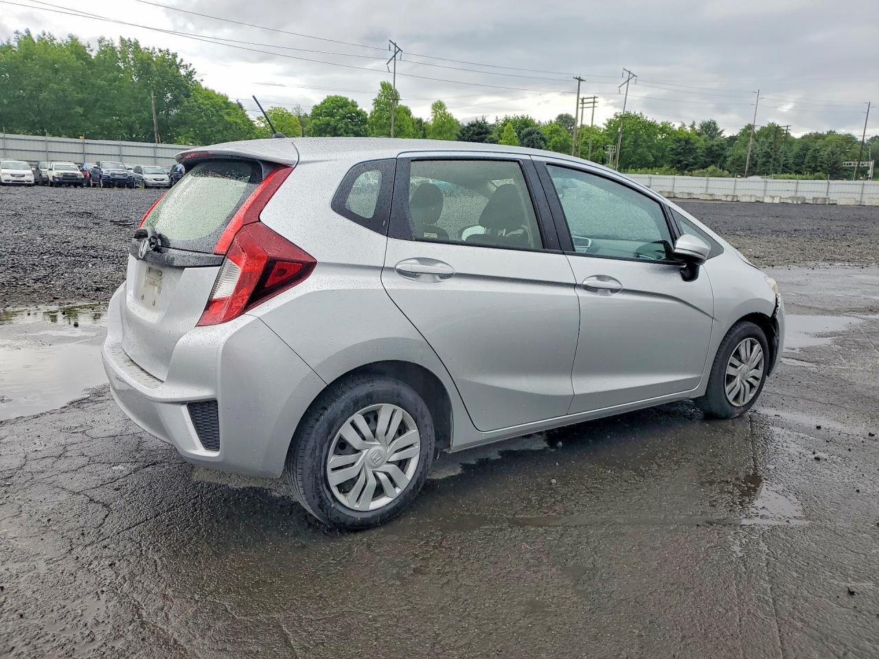 2016 HONDA FIT