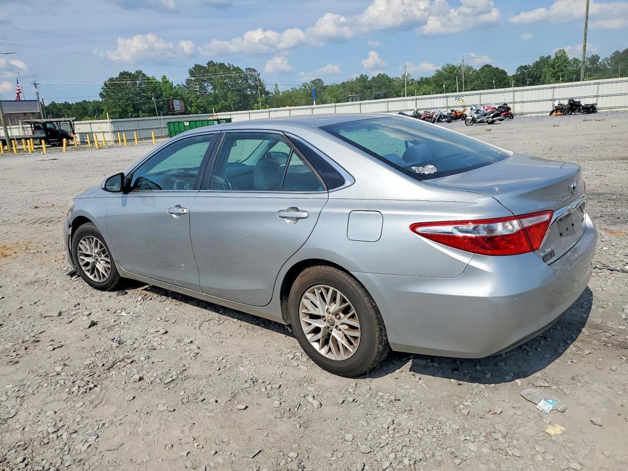 2016 TOYOTA CAMRY