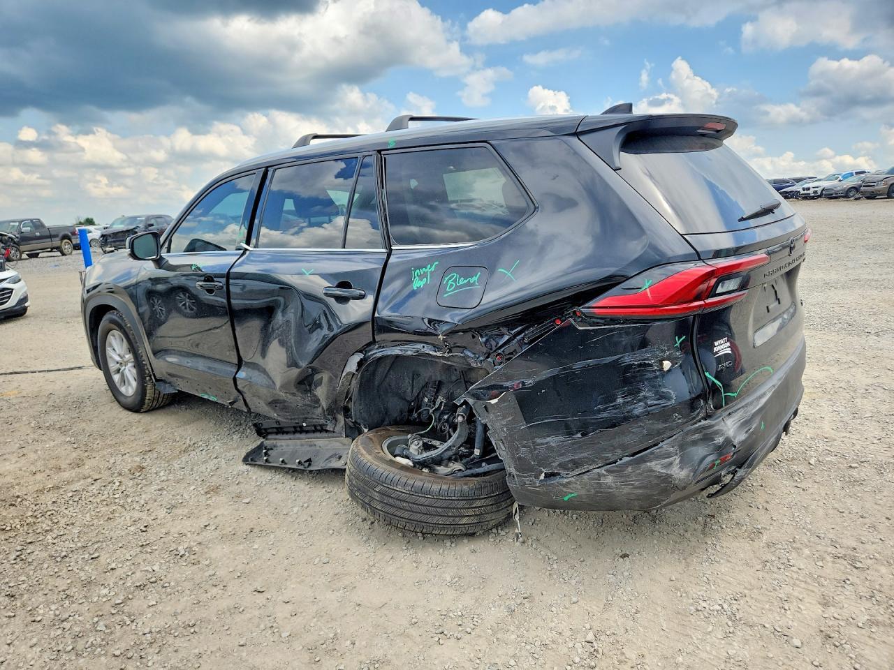 2024 TOYOTA HIGHLANDER