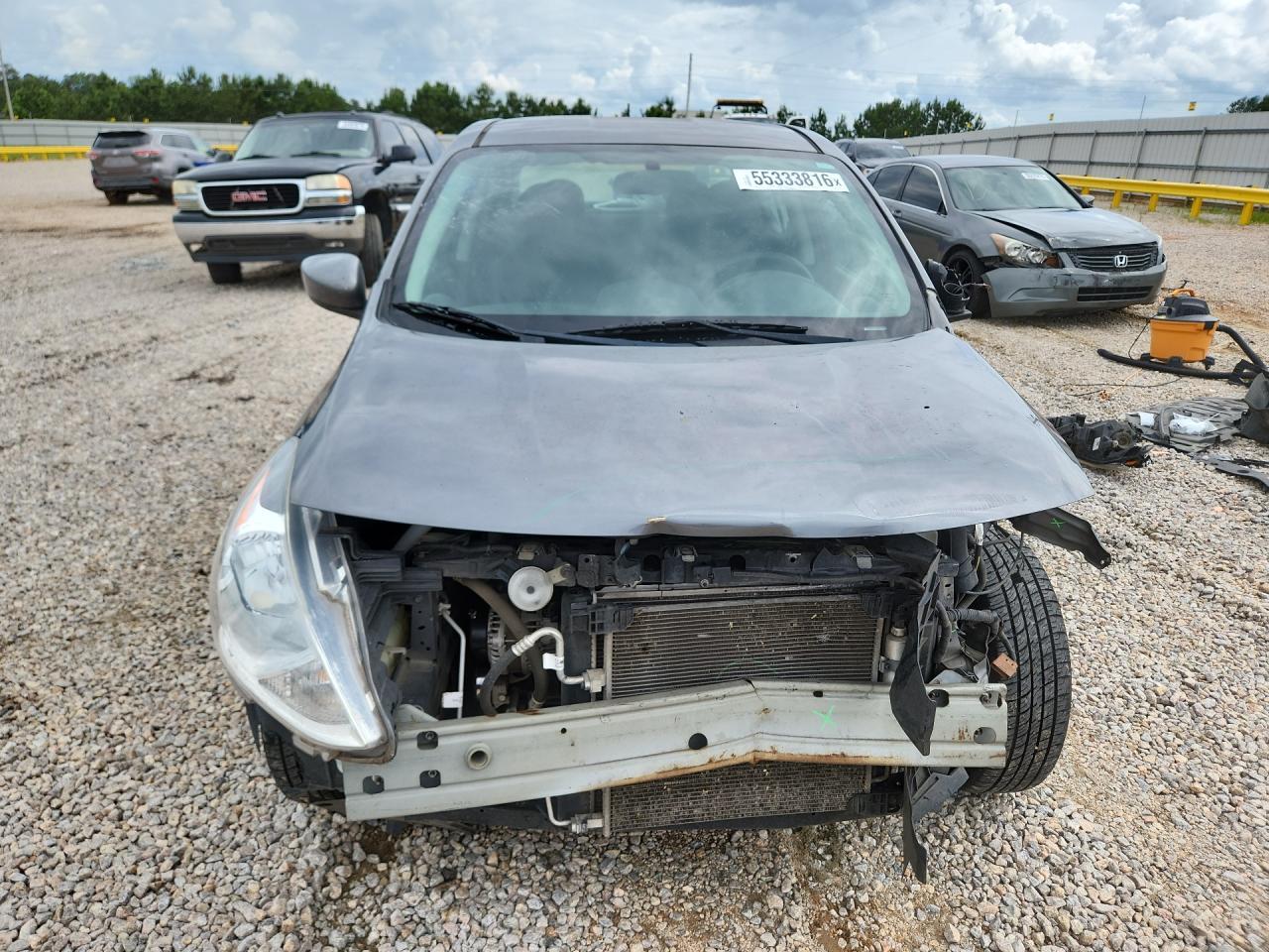 2017 NISSAN VERSA