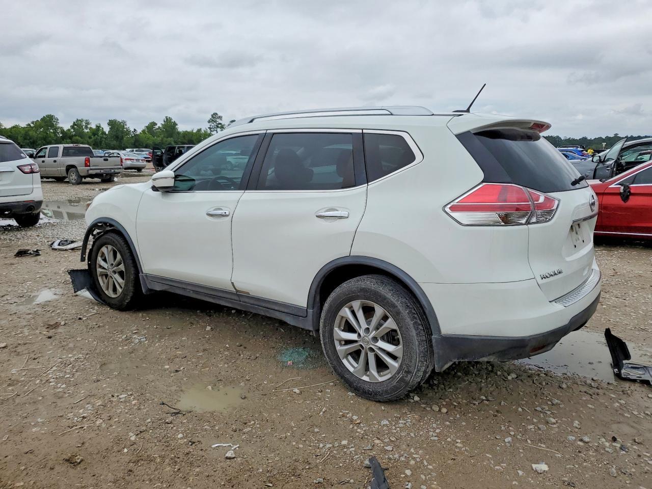 2015 NISSAN ROGUE