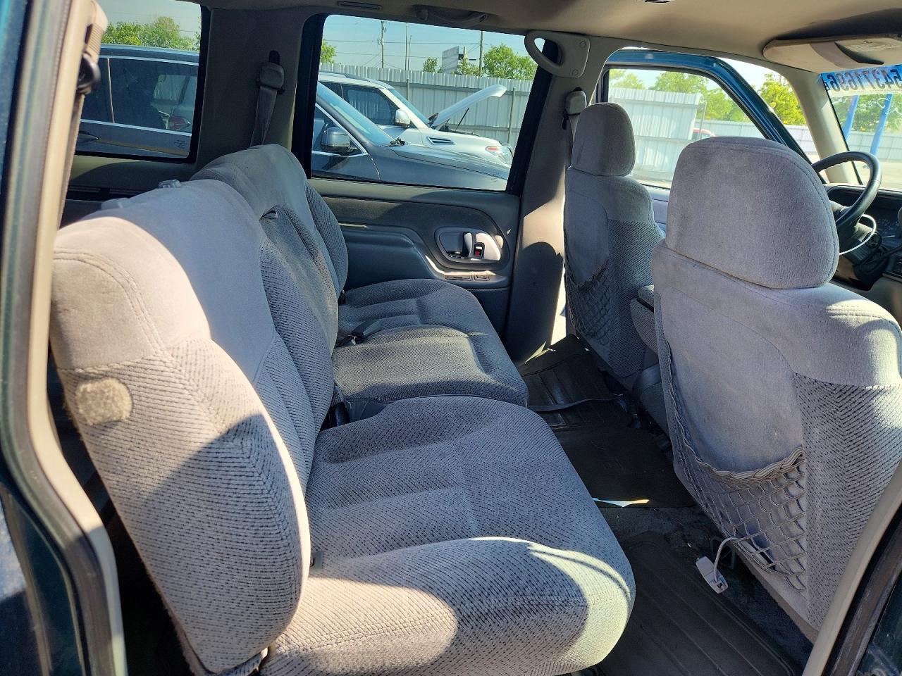 1998 CHEVROLET Suburban