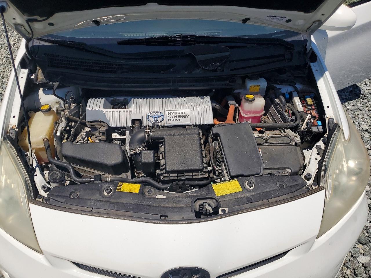 2013 TOYOTA PRIUS