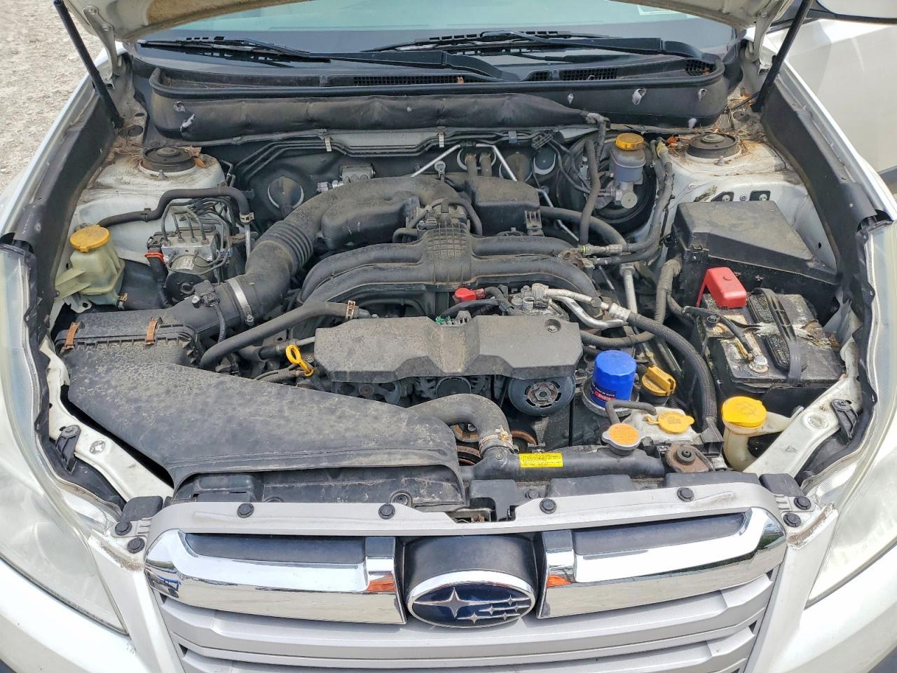 2013 SUBARU Outback