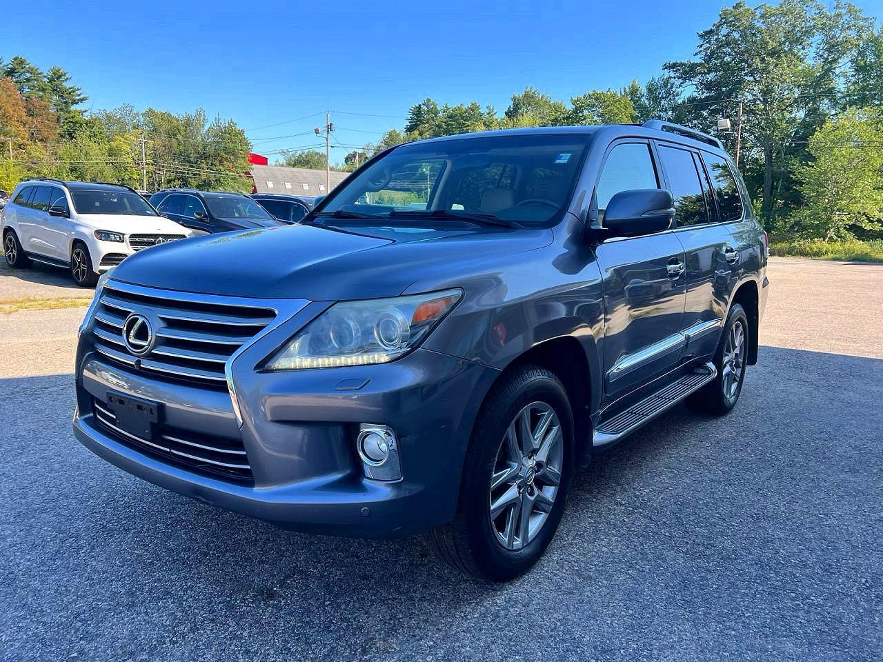 2013 LEXUS LX 570
