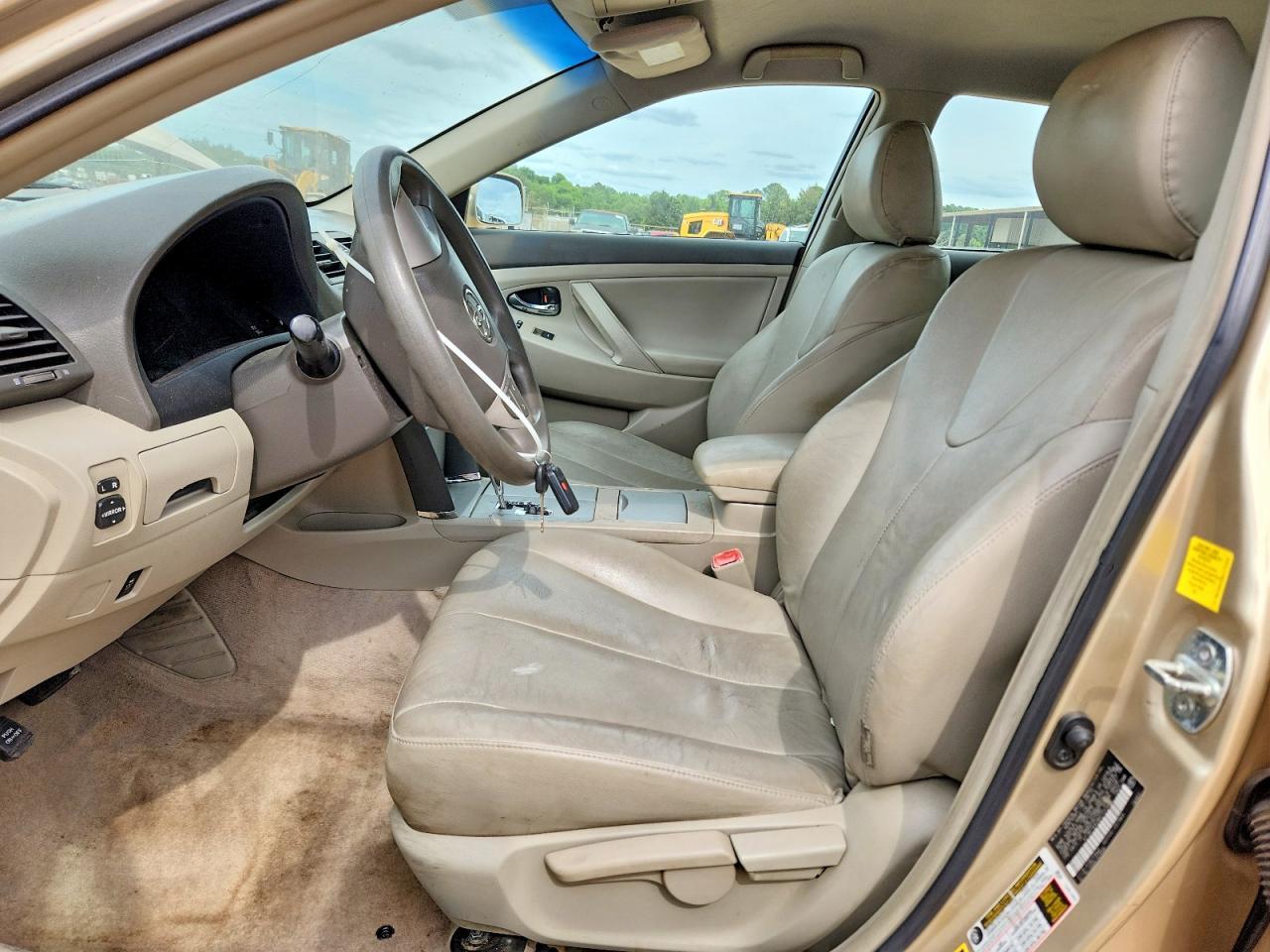 2011 TOYOTA CAMRY
