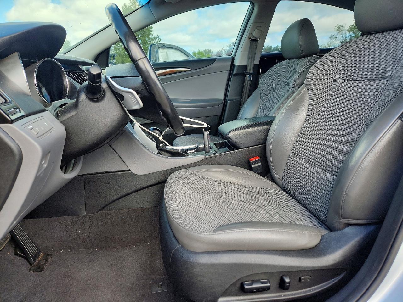 2014 HYUNDAI SONATA