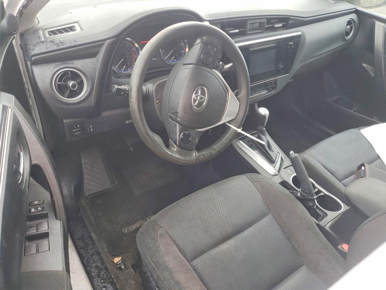 2017 TOYOTA COROLLA