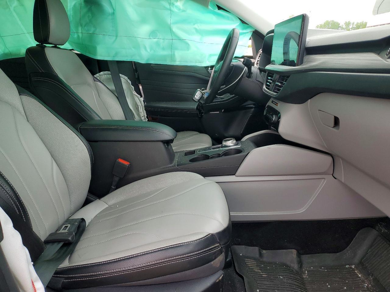 2025 FORD ESCAPE