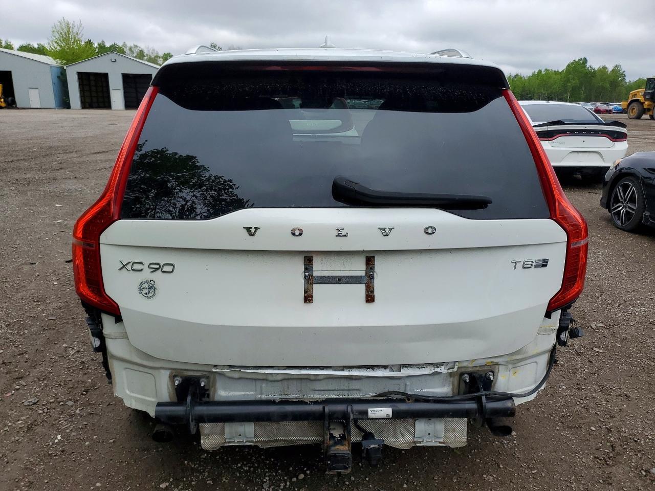 2019 VOLVO XC90
