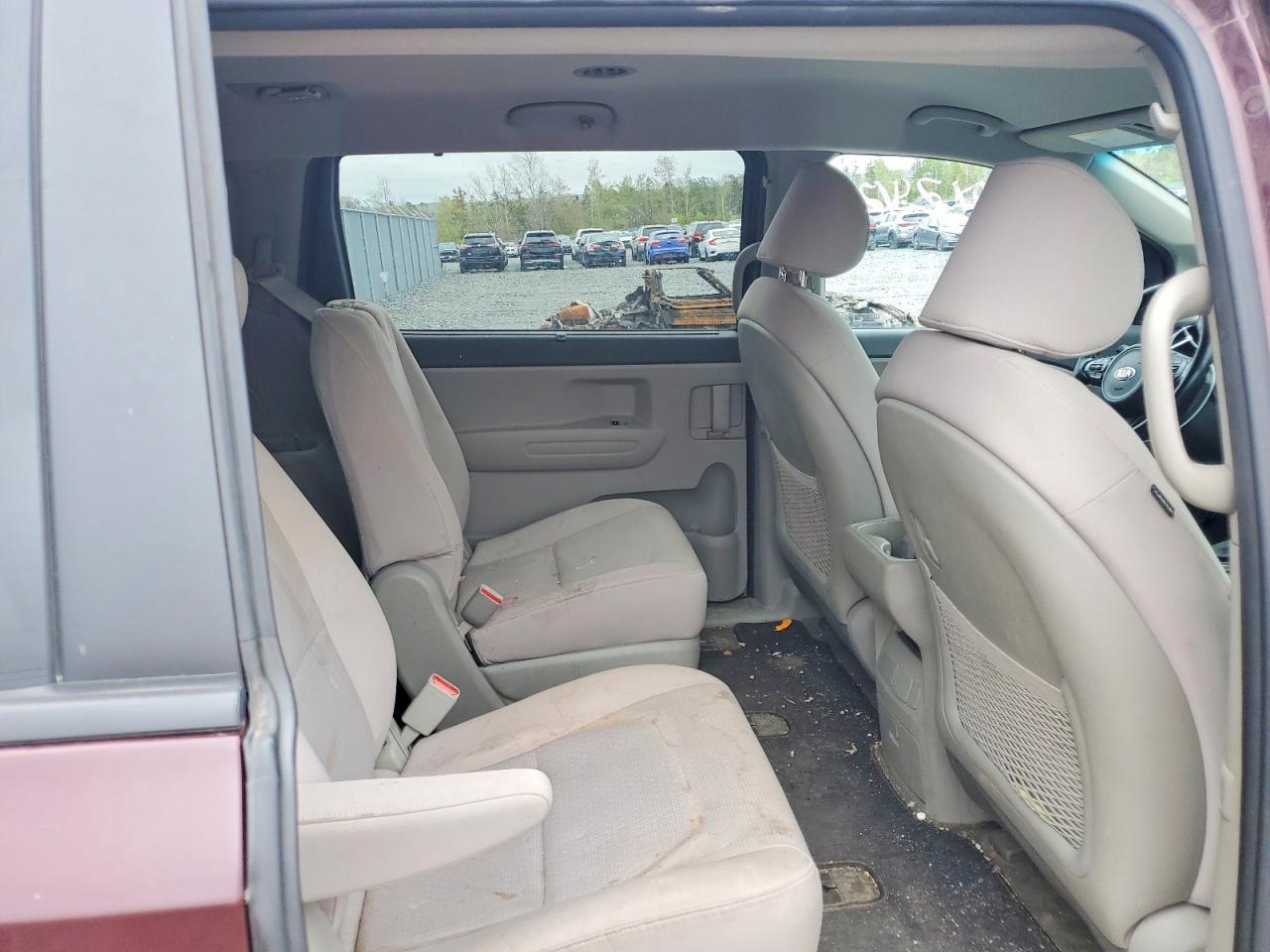 2016 KIA SEDONA