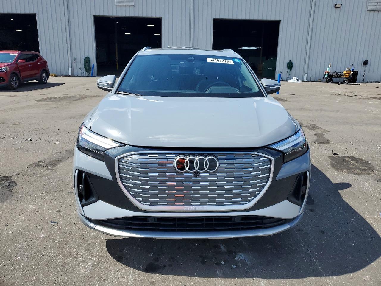 2024 AUDI Q4 e-tron