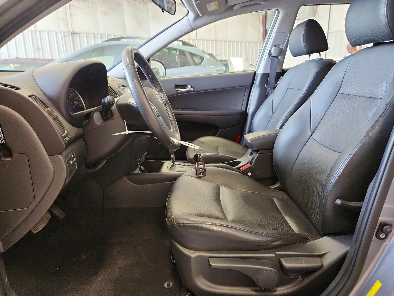 2011 HYUNDAI ELANTRA