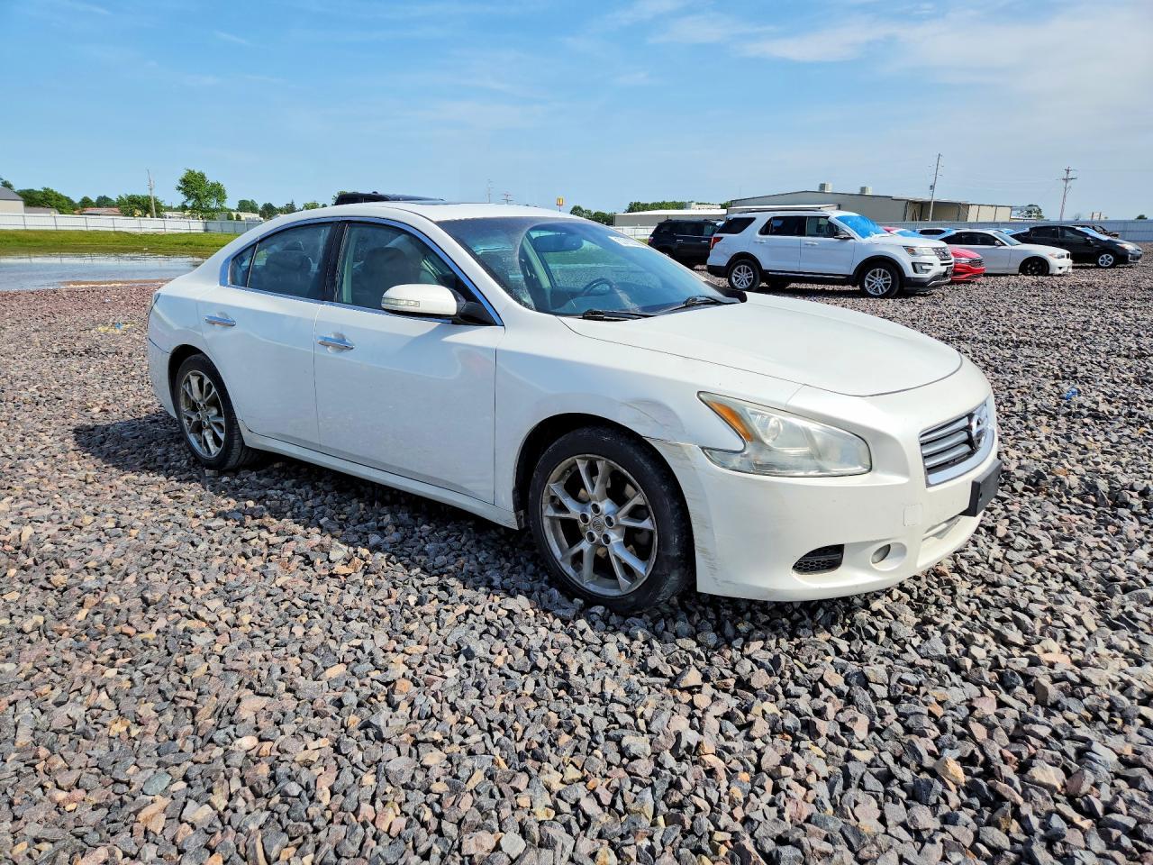 2012 NISSAN Maxima