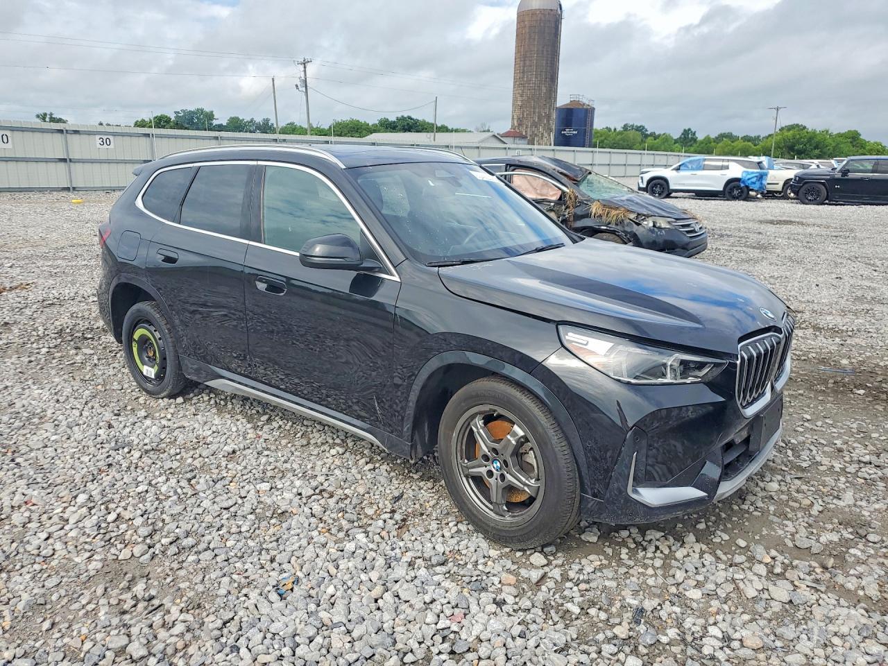 2025 BMW X1