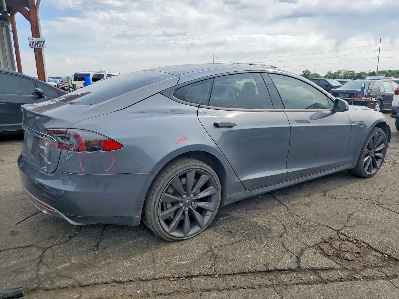 2013 TESLA MODEL S