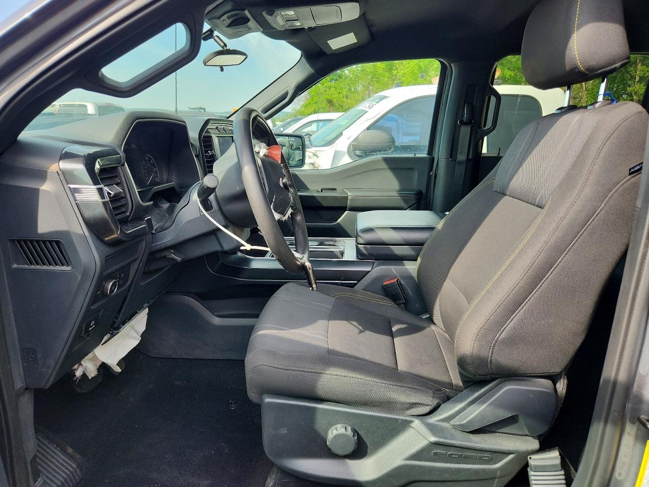 2025 FORD F-150 Lightning