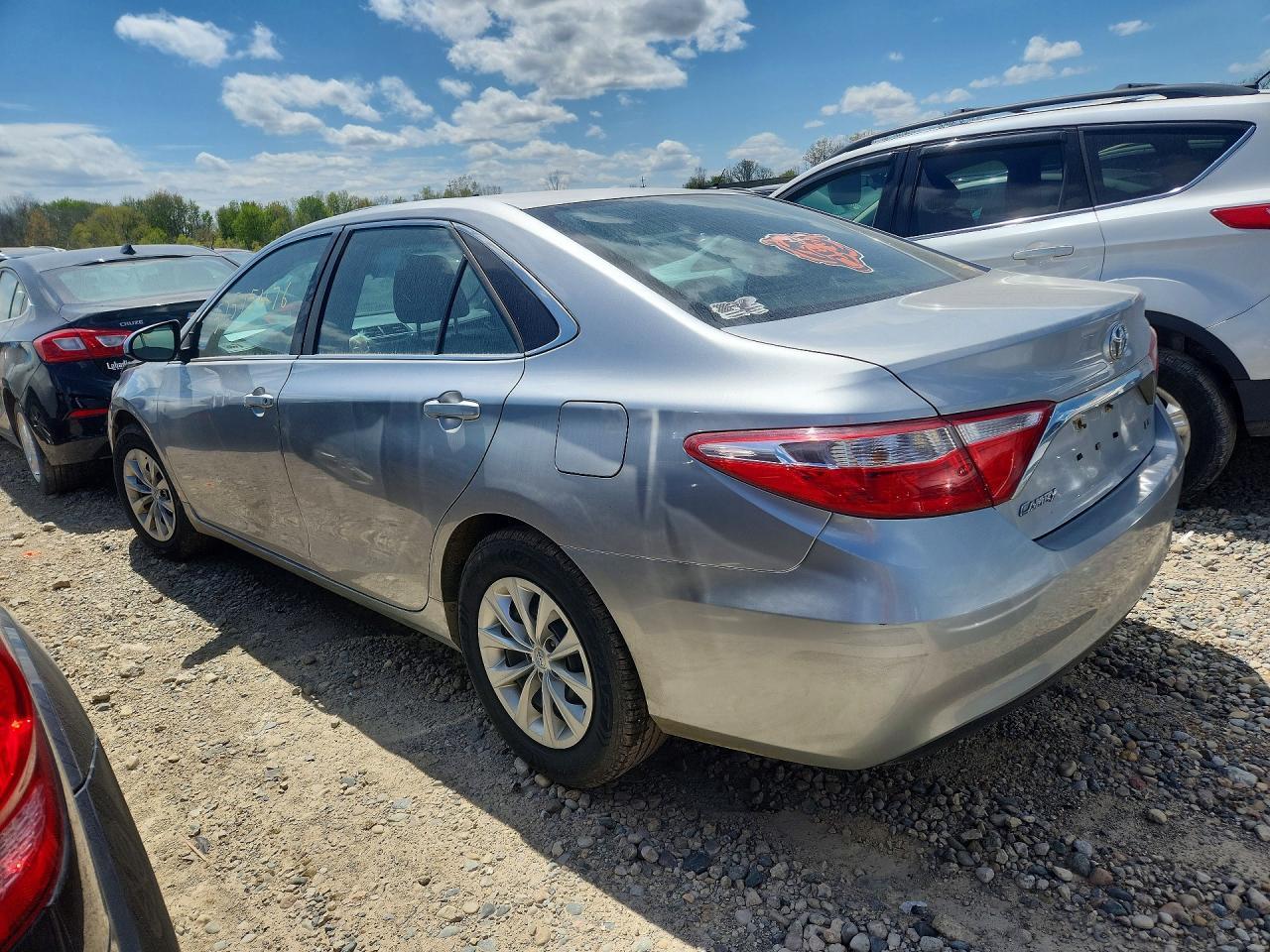 2016 TOYOTA CAMRY