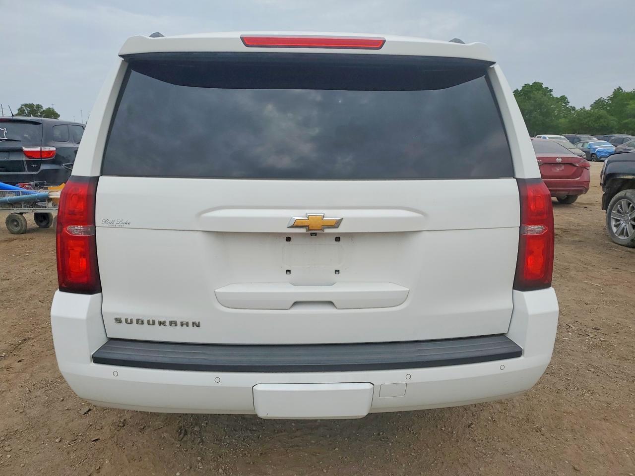 2015 CHEVROLET Suburban