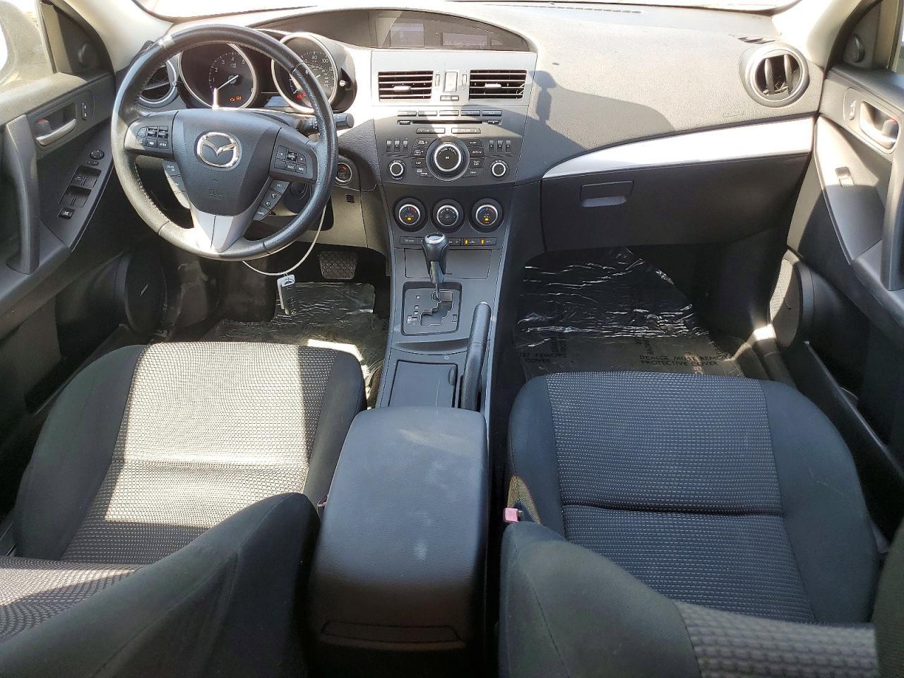 2013 MAZDA 3