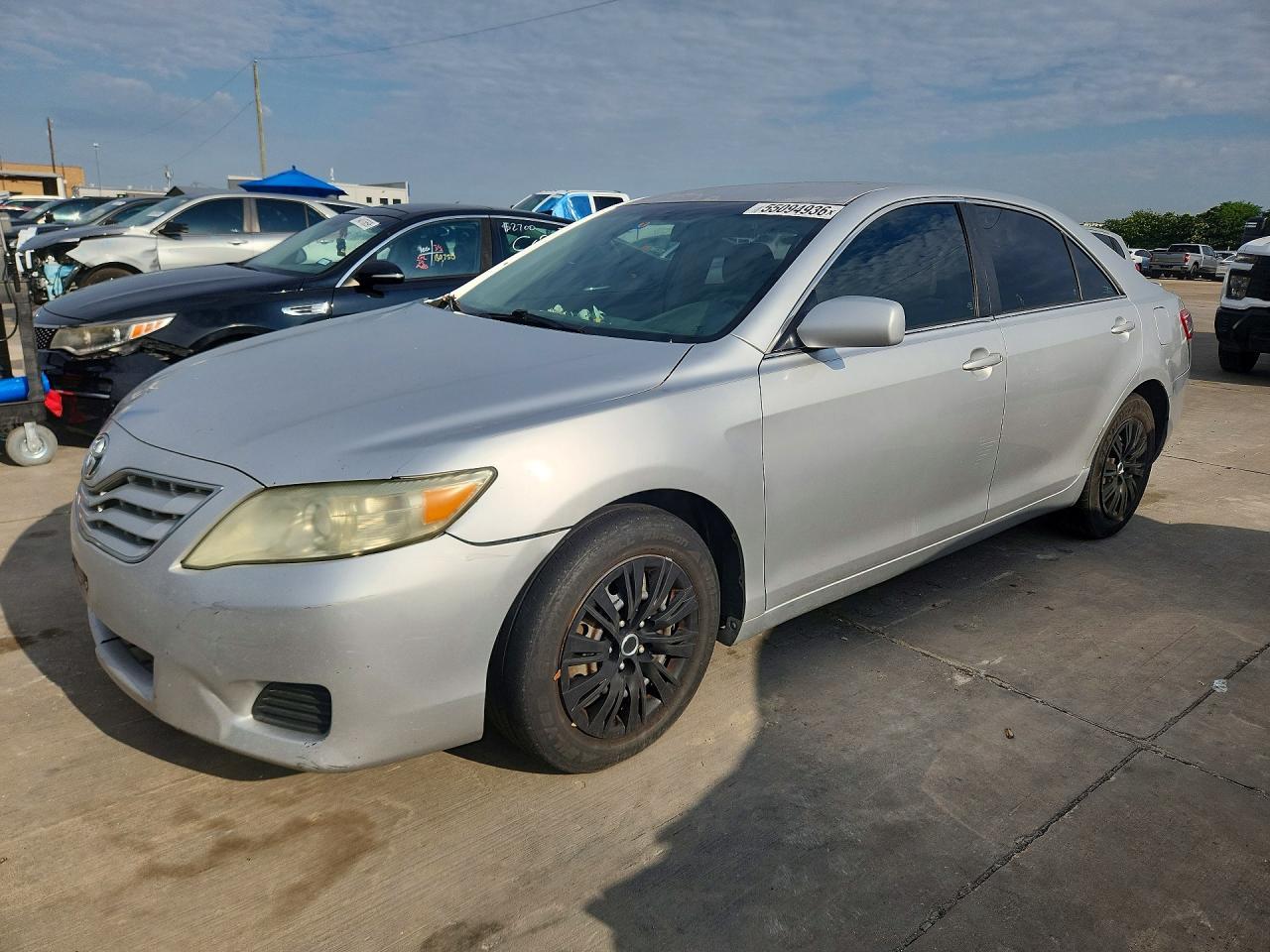 2011 TOYOTA CAMRY
