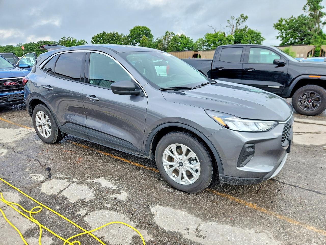 2023 FORD ESCAPE