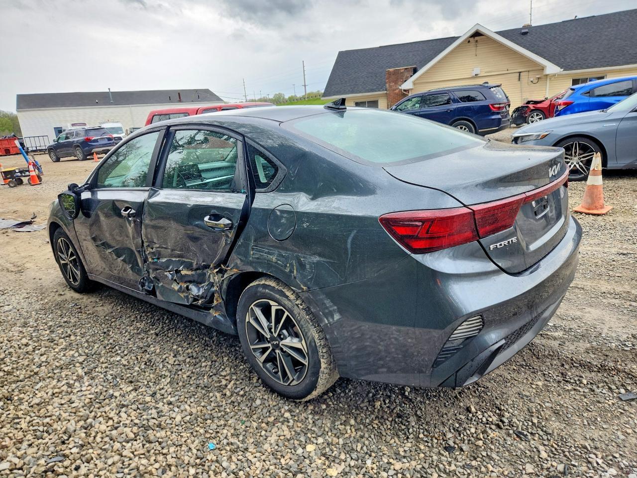 2023 KIA FORTE