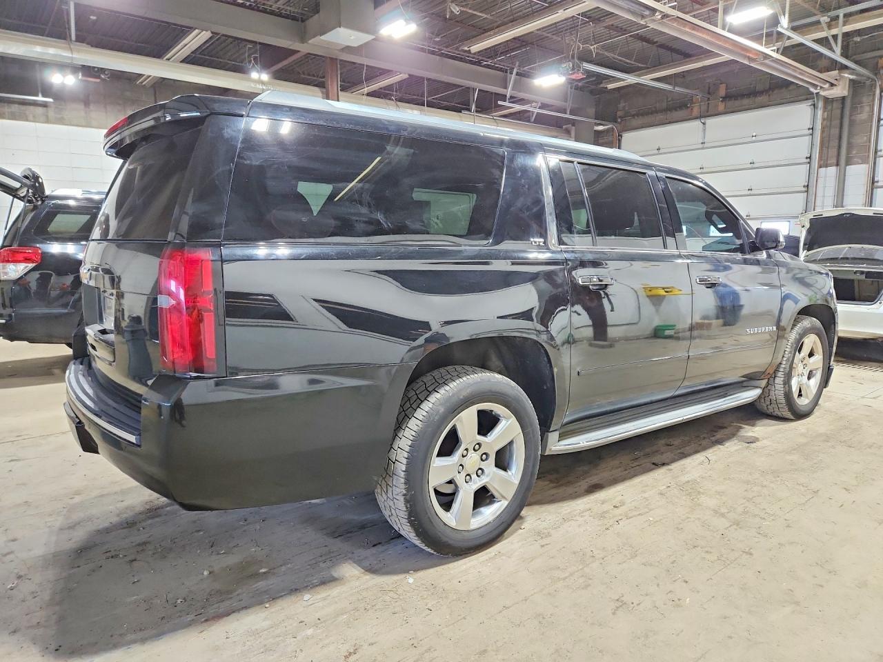2015 CHEVROLET Suburban