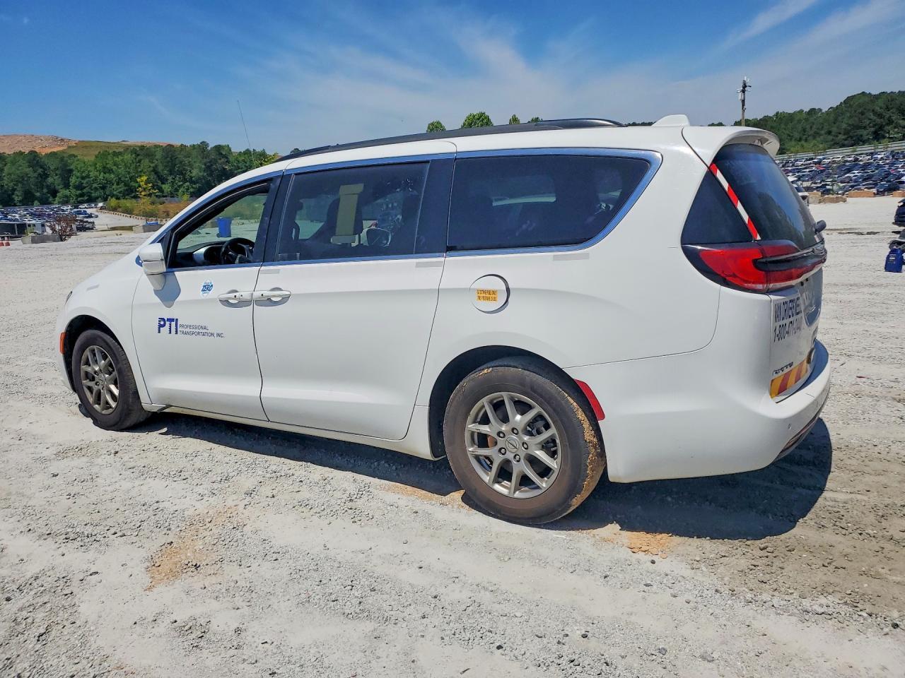 2022 CHRYSLER Pacifica