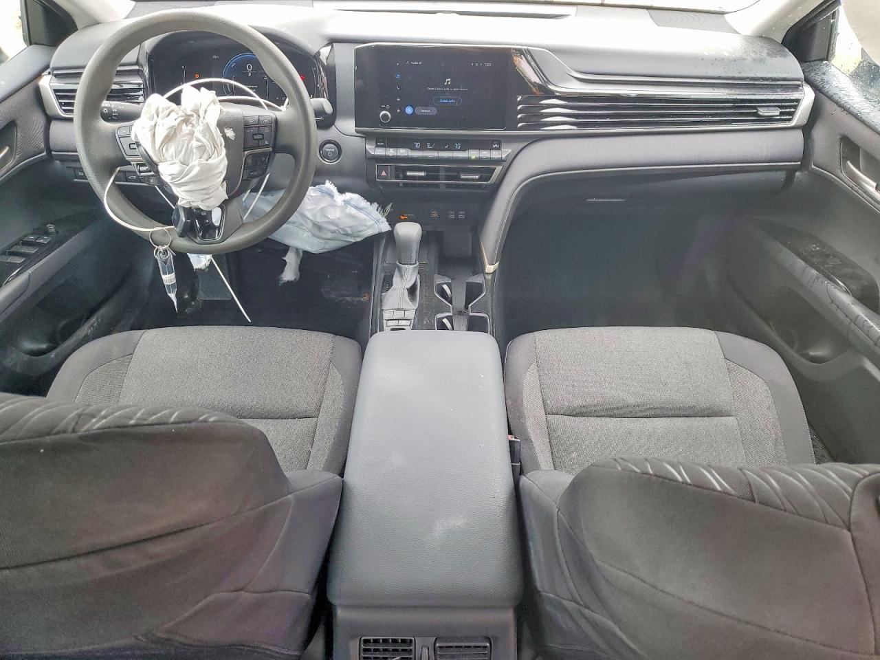 2025 TOYOTA CAMRY