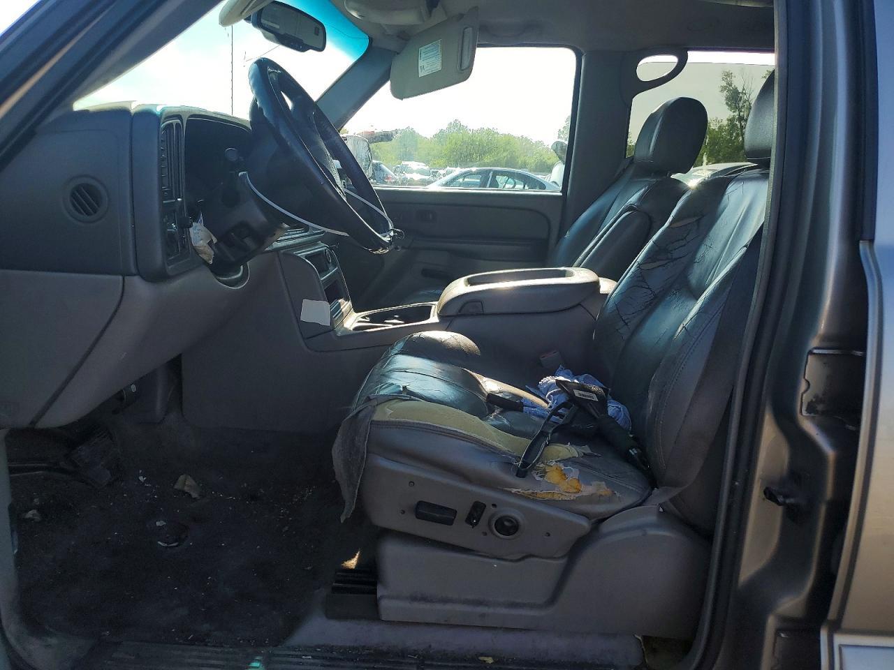 2003 CHEVROLET Suburban
