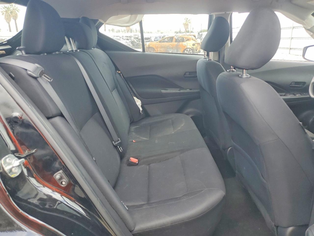 2023 NISSAN KICKS