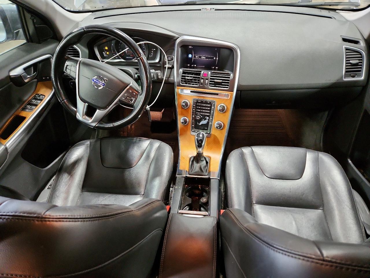 2017 VOLVO XC60