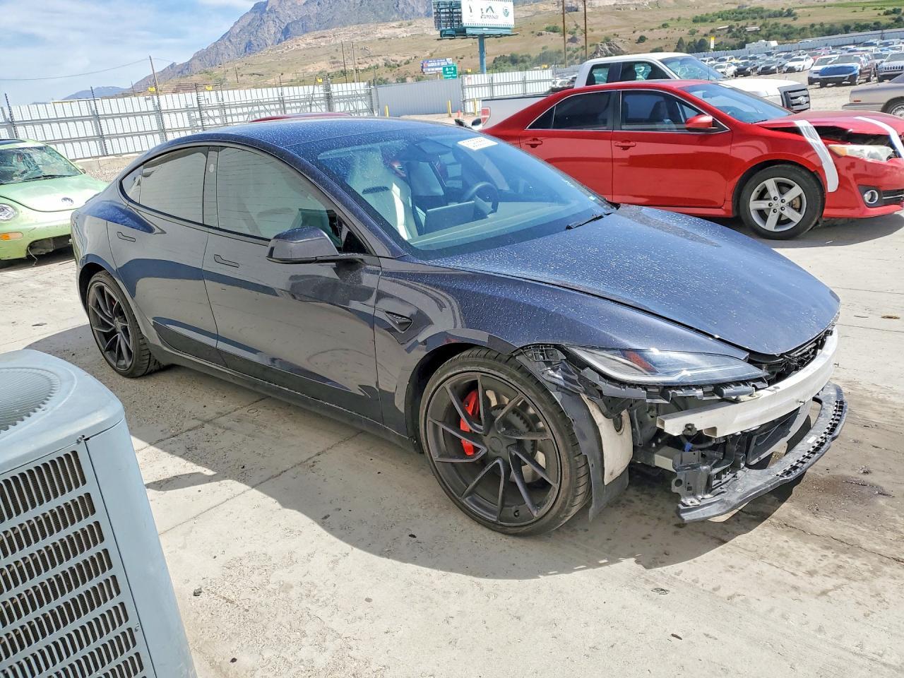 2024 TESLA MODEL 3