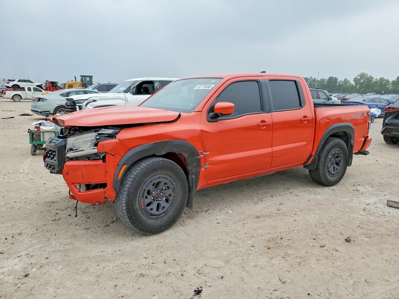 2025 NISSAN Frontier