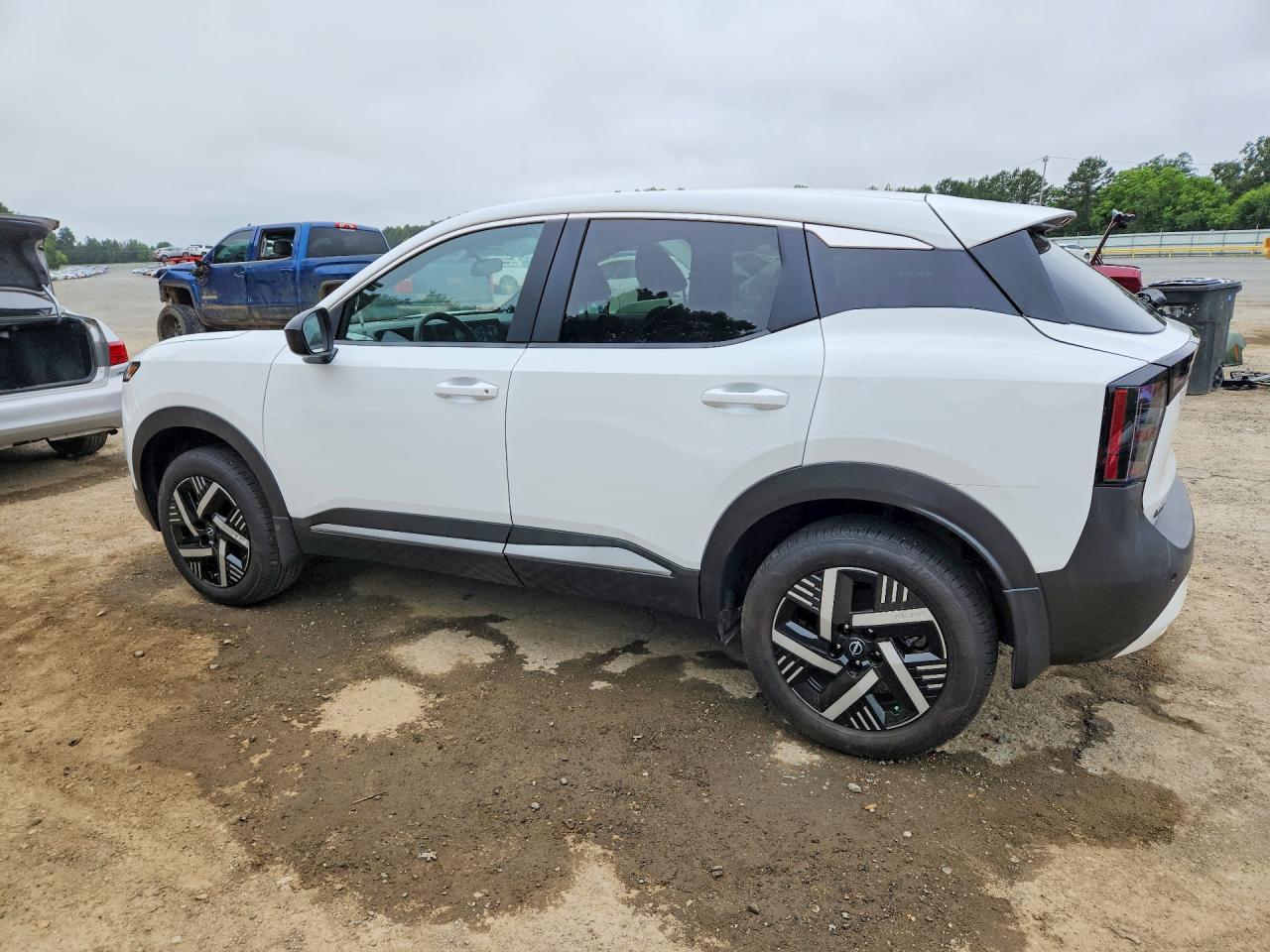 2026 NISSAN KICKS