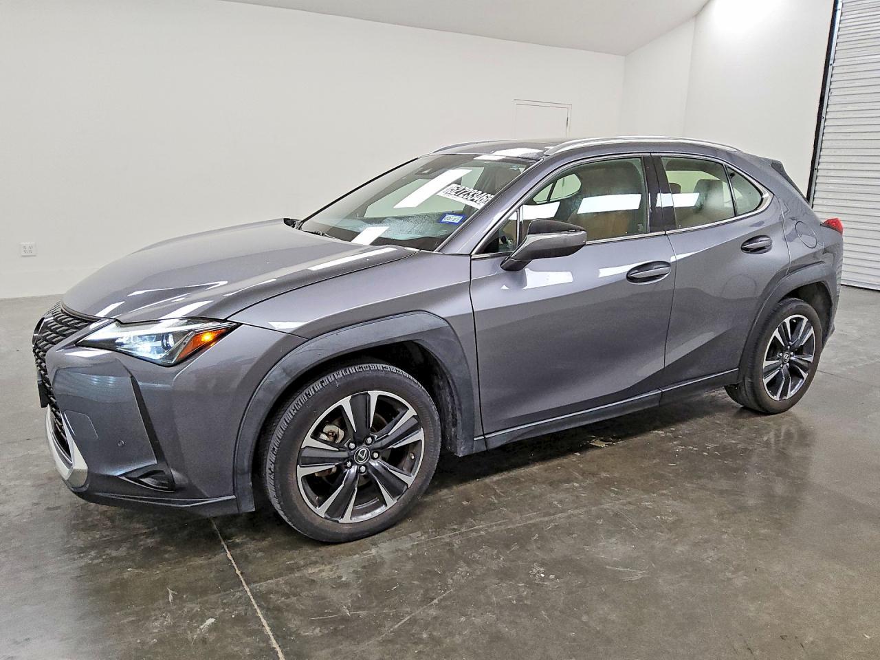 2021 LEXUS UX 200