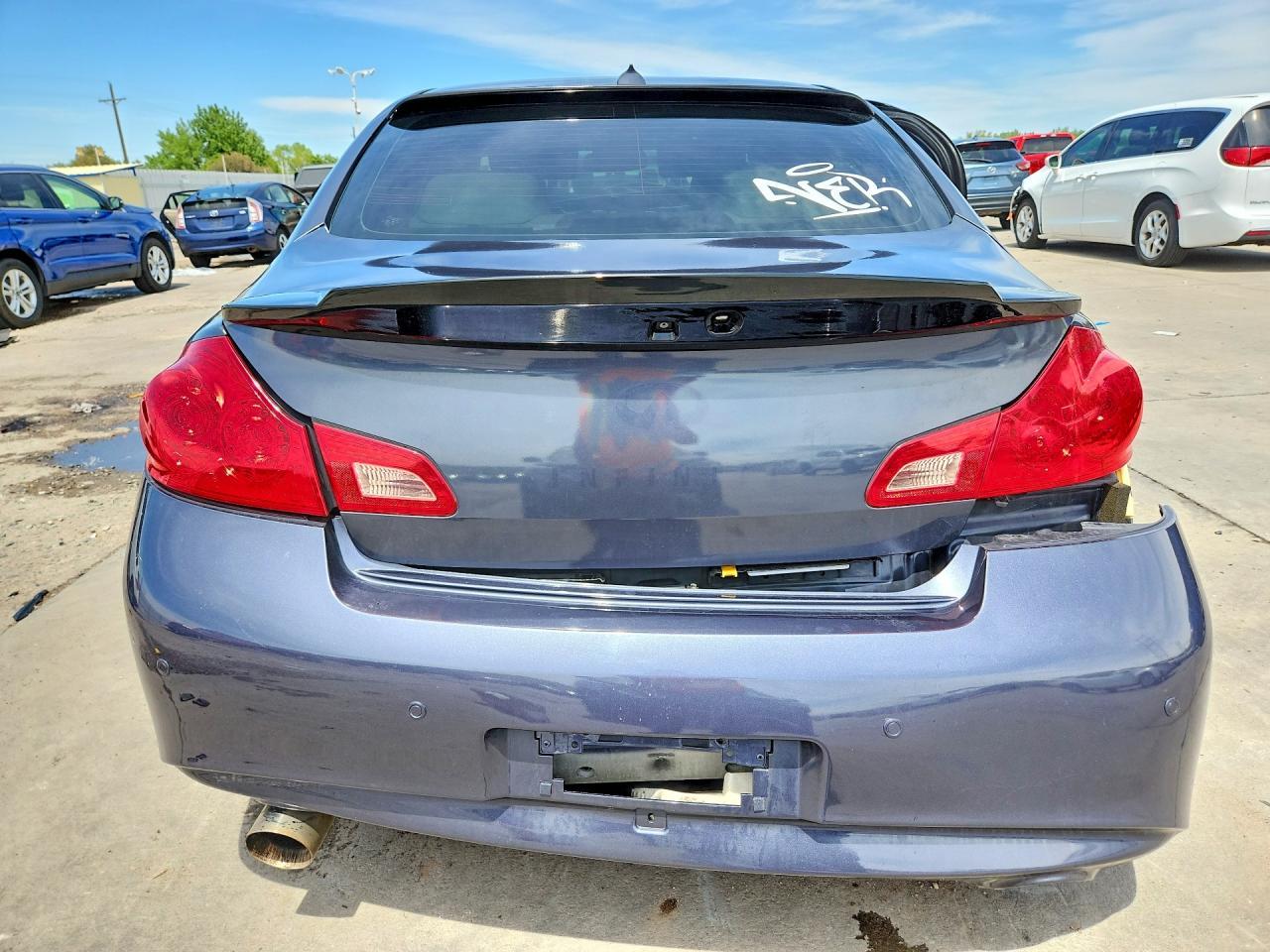 2012 INFINITI G37
