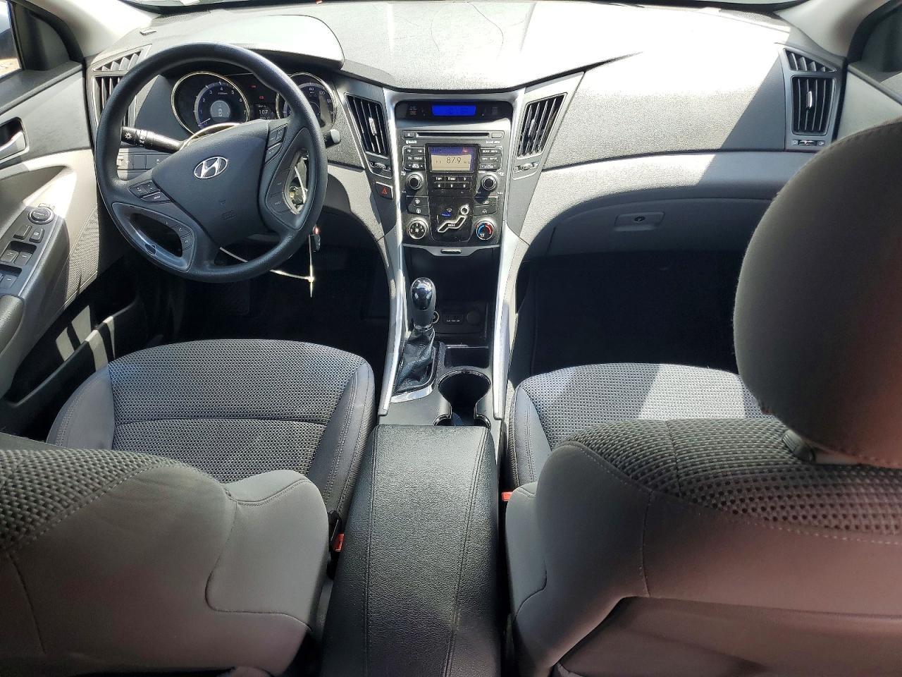2011 HYUNDAI SONATA