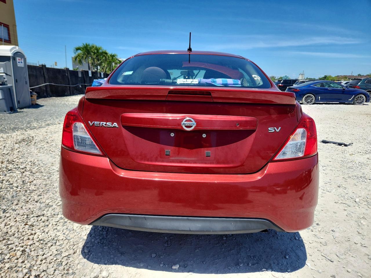 2018 NISSAN VERSA
