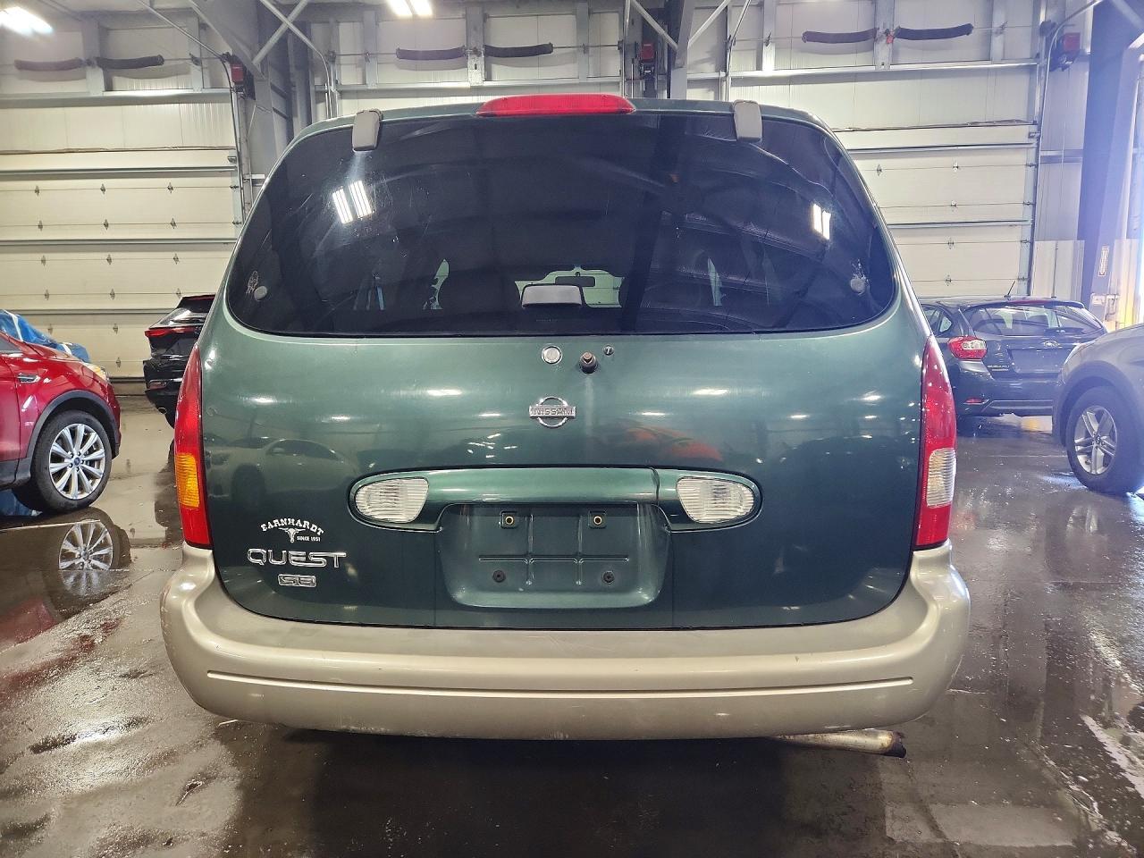 2002 NISSAN Quest