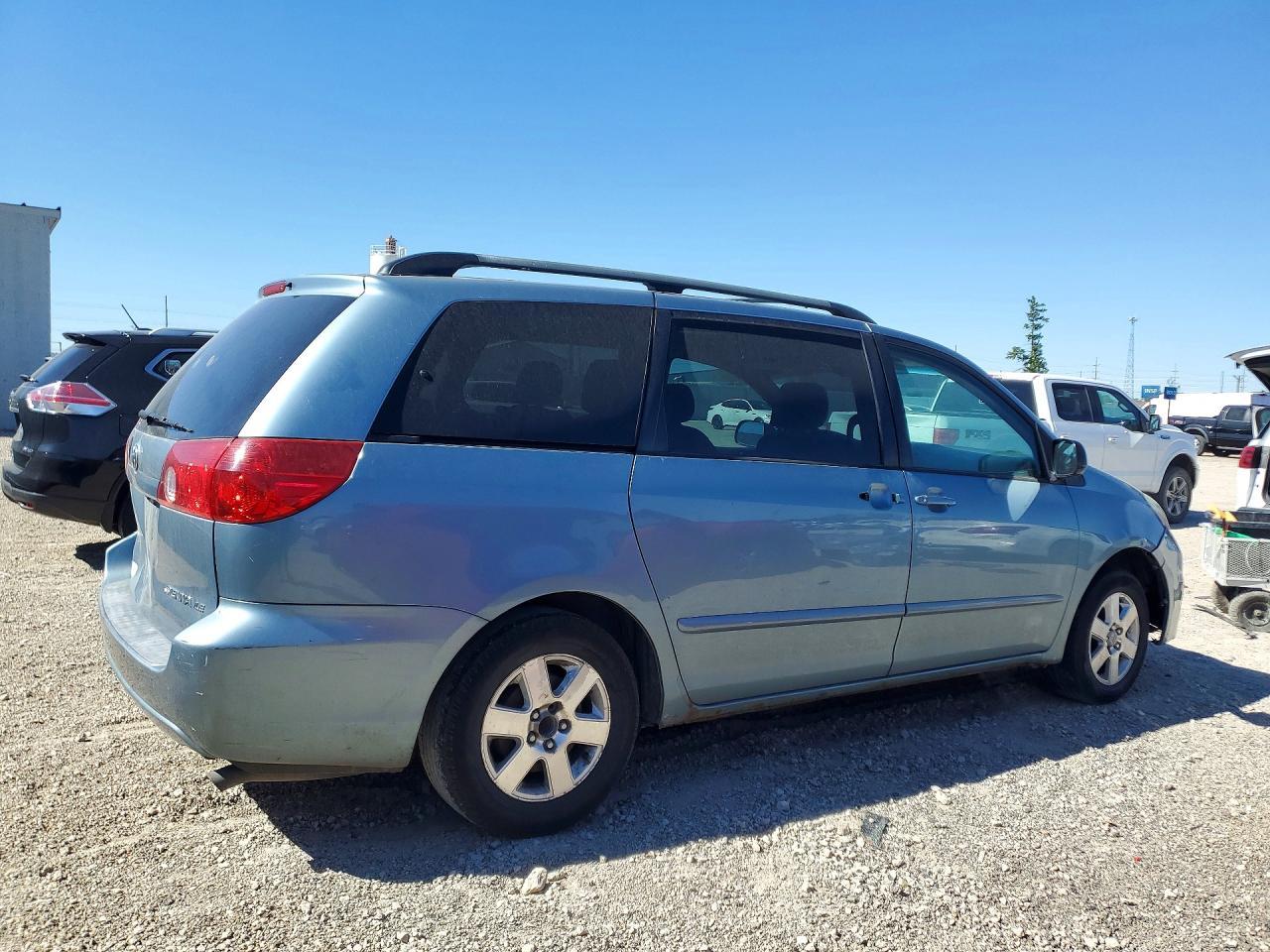 2006 TOYOTA SIENNA