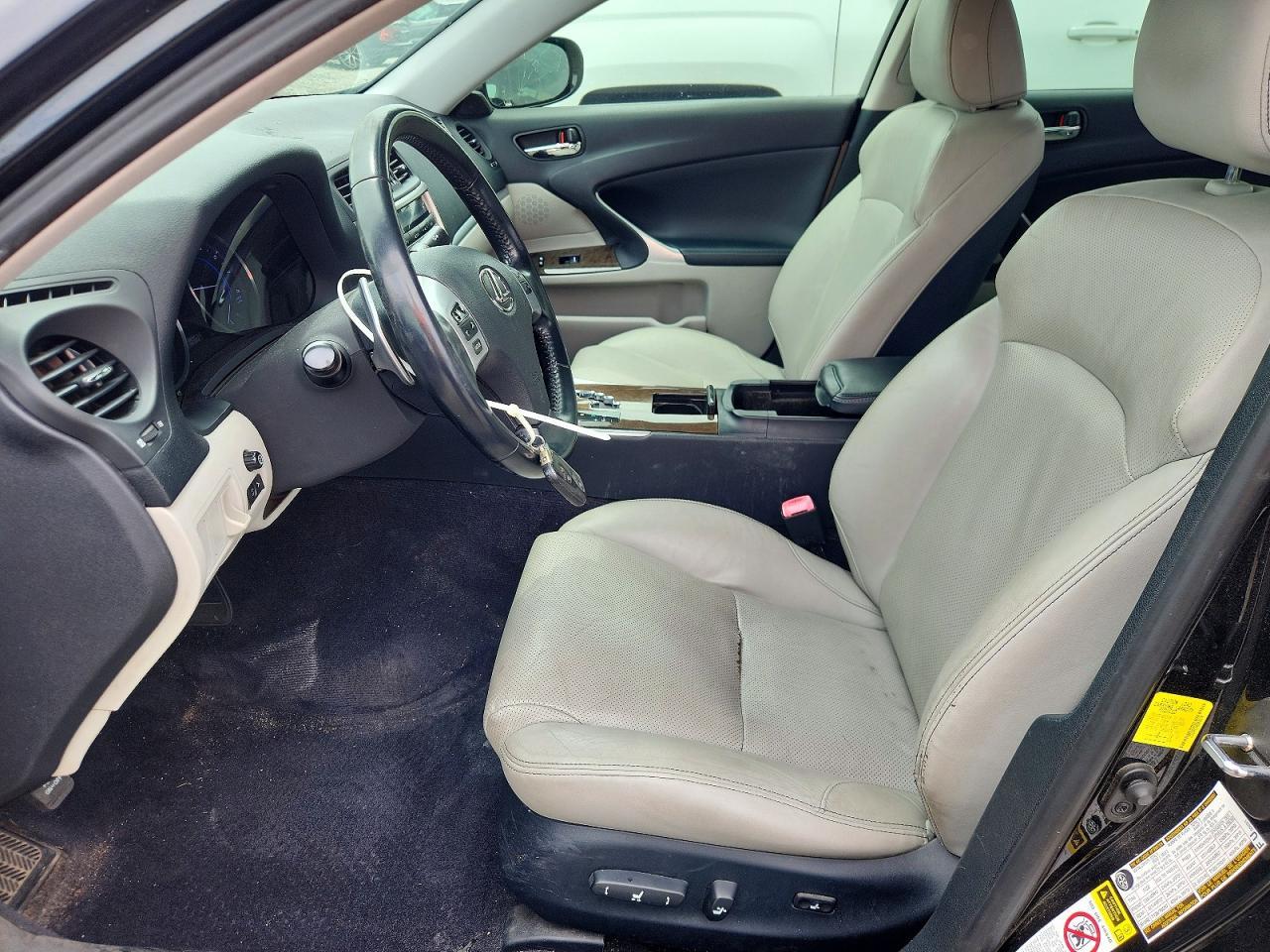2011 LEXUS IS 250