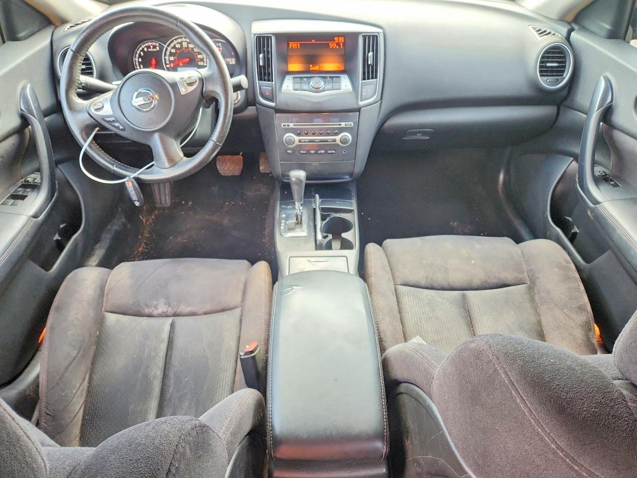 2014 NISSAN Maxima