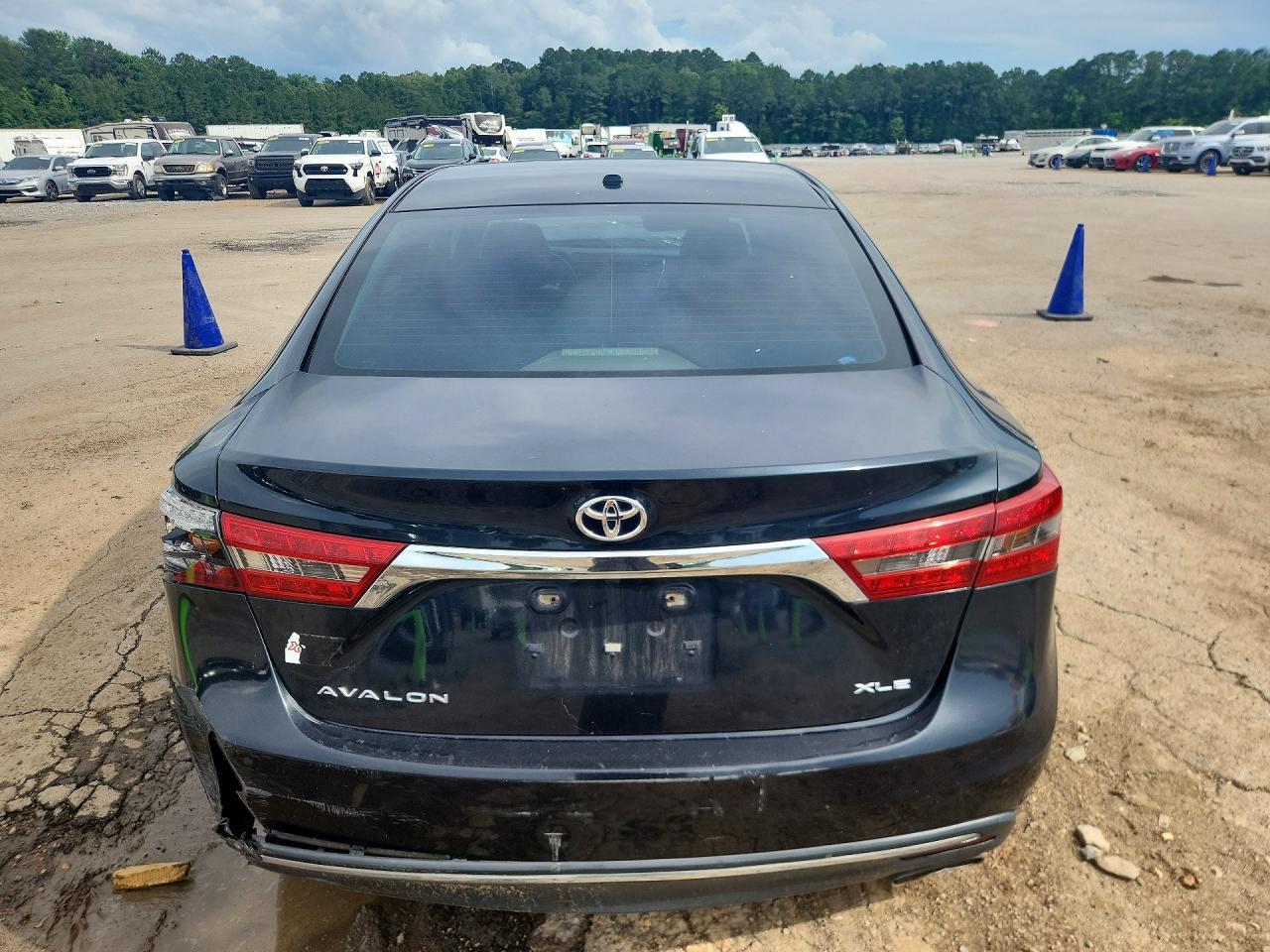 2016 TOYOTA Avalon
