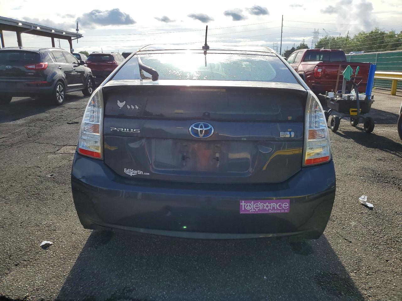 2011 TOYOTA PRIUS