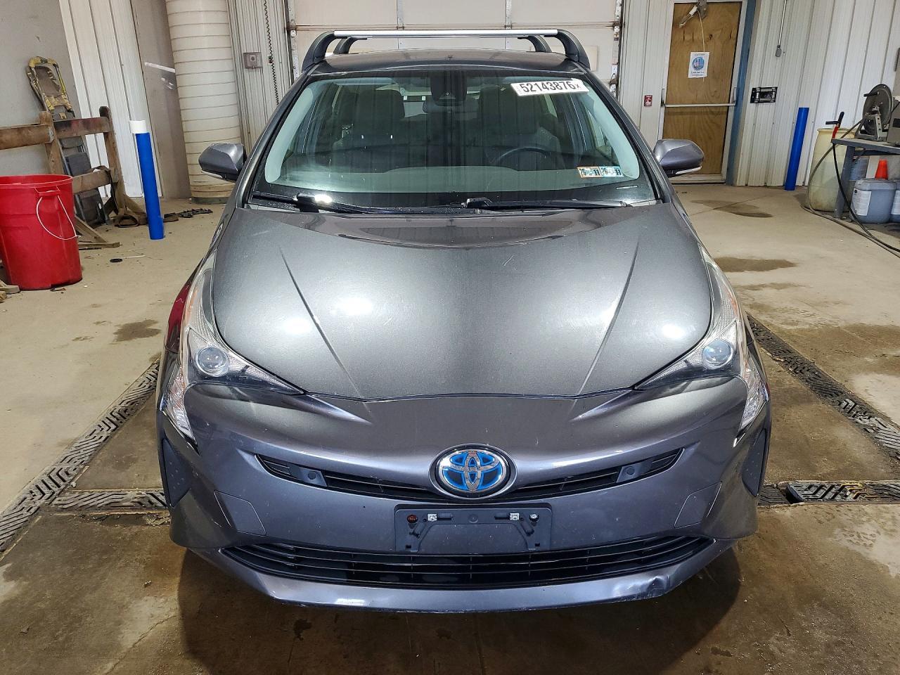 2017 TOYOTA PRIUS
